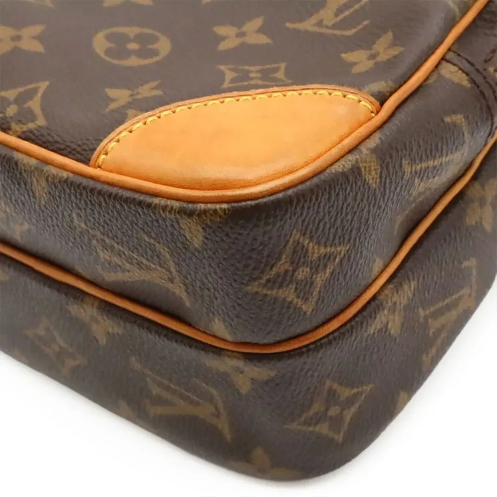 Louis Vuitton delivery duty